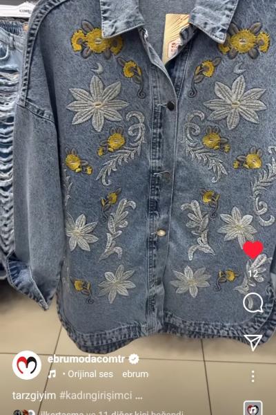 Bayan Çiçek Detaylı Kot Ceket Mavi