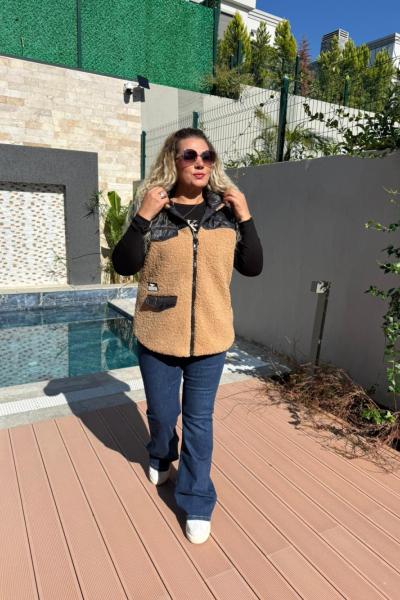 KAPİTONE KAPŞONLU TASARIM PELUŞ YELEK Kahverengi